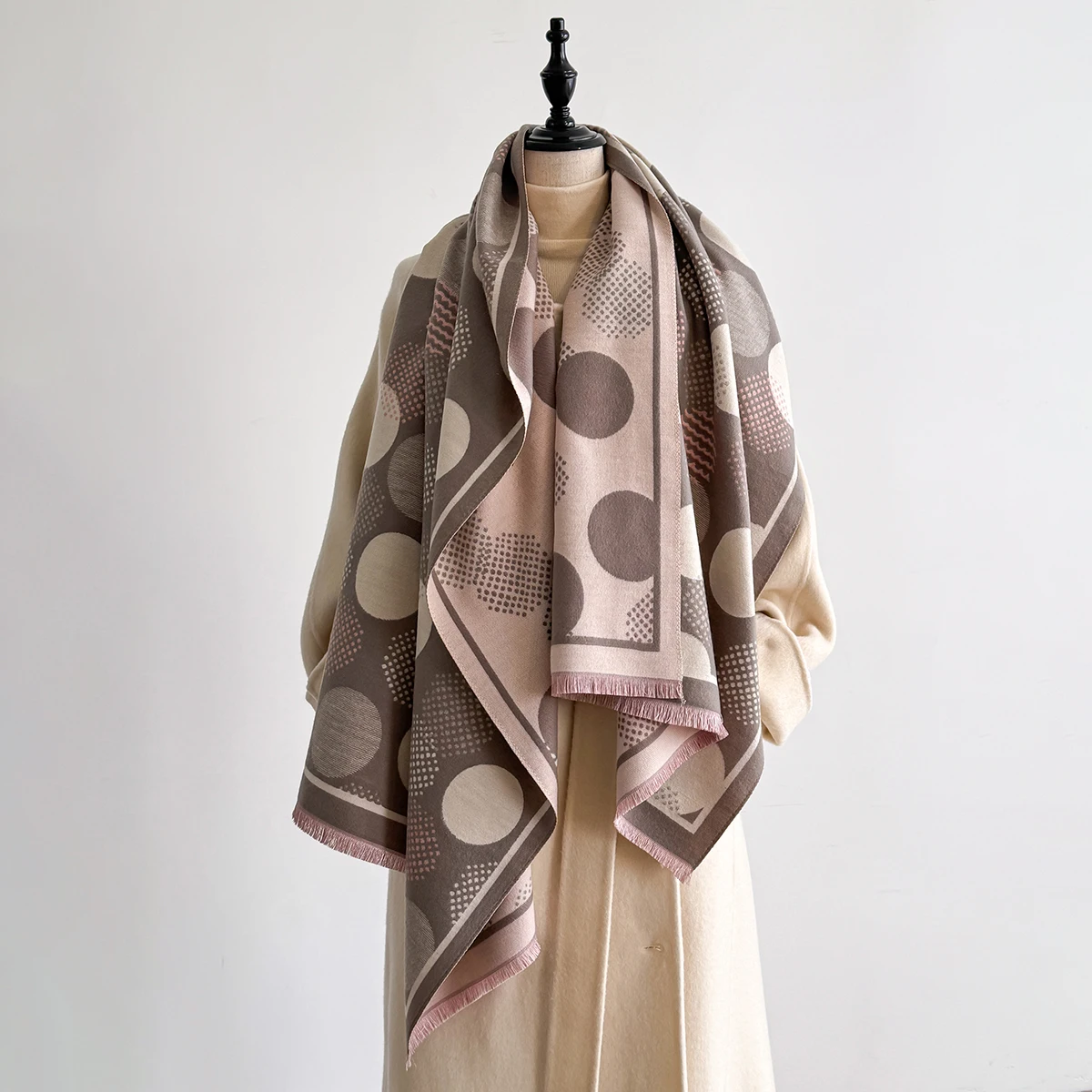 Fashion Women's Faux Cashmere Winter Scarf Vintage Printed Tasseled Shawl Warm Wrap Elegant Accessory Perfect For Winter