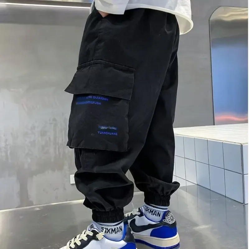thumbnail image 1 of Pantalones de marca a la moda para niños, pantalones Cargo para niños, primavera y otoño, nuevo estilo, versión coreana, pantalones informales holgados 2024, 1 of 4