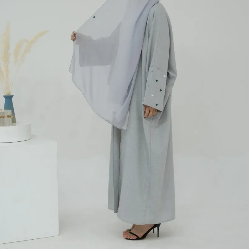 Fashion Love Embroidered Elegant Cardigan Robe Hijab Dress Muslim Dress Women Robe Pour Femme Musulmane Evening Dresses