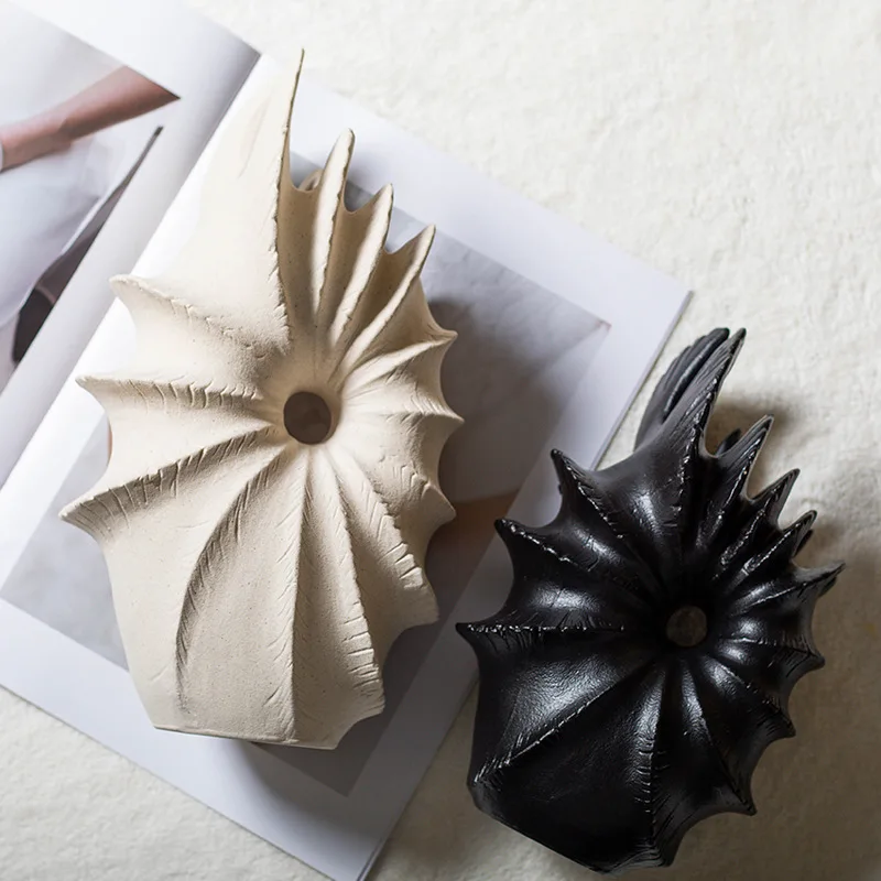 CAPIRON Ceramic Conch Vase for Pampas Grass Dried Flower Container Decorative Centerpiece Tabletop Home Living Room Nordic Decor 4