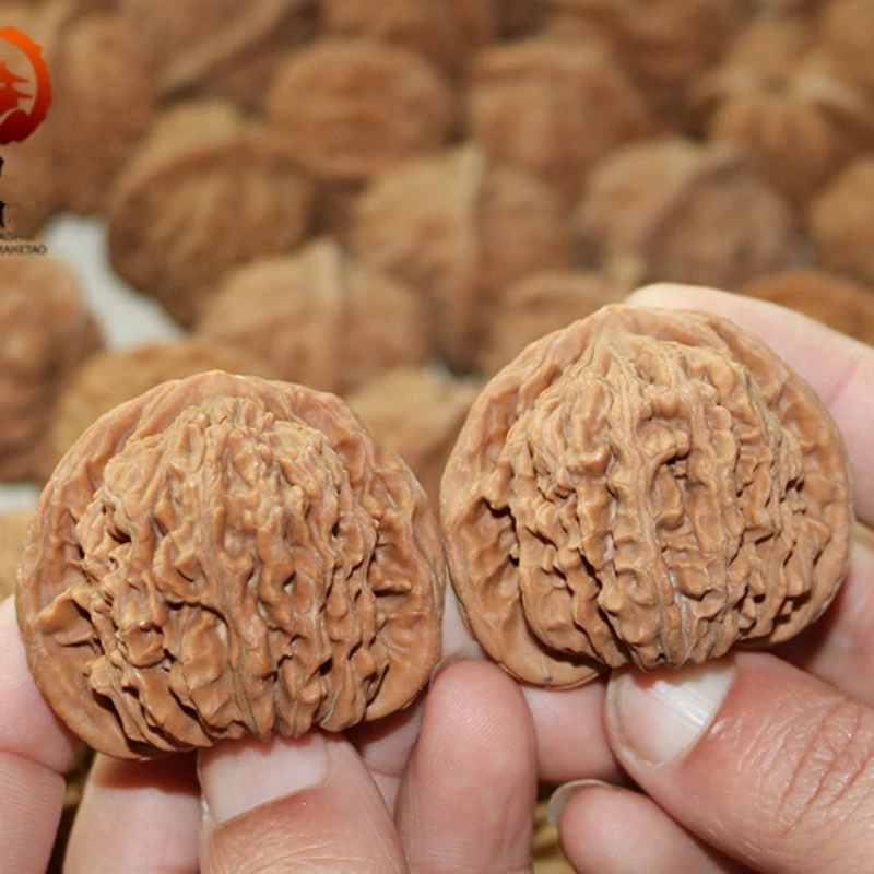 Boutique Natural Wenwan Walnut Handball Health Grip Ball Palm Massage Lion Head Chinese Walnuts Elderly Gift Massage Gadget