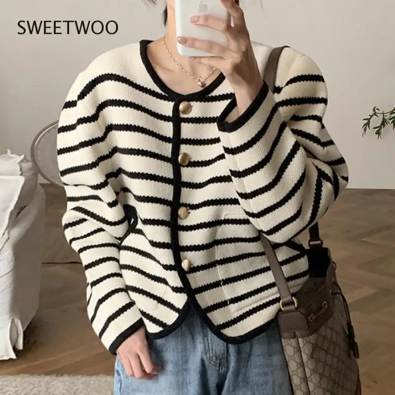 

Hit Color Striped Cardigans Women Korea Retro Autumn Long Sleeve Button Up O-Neck Short Sweater Knitwear Femme Casual Tide Chic