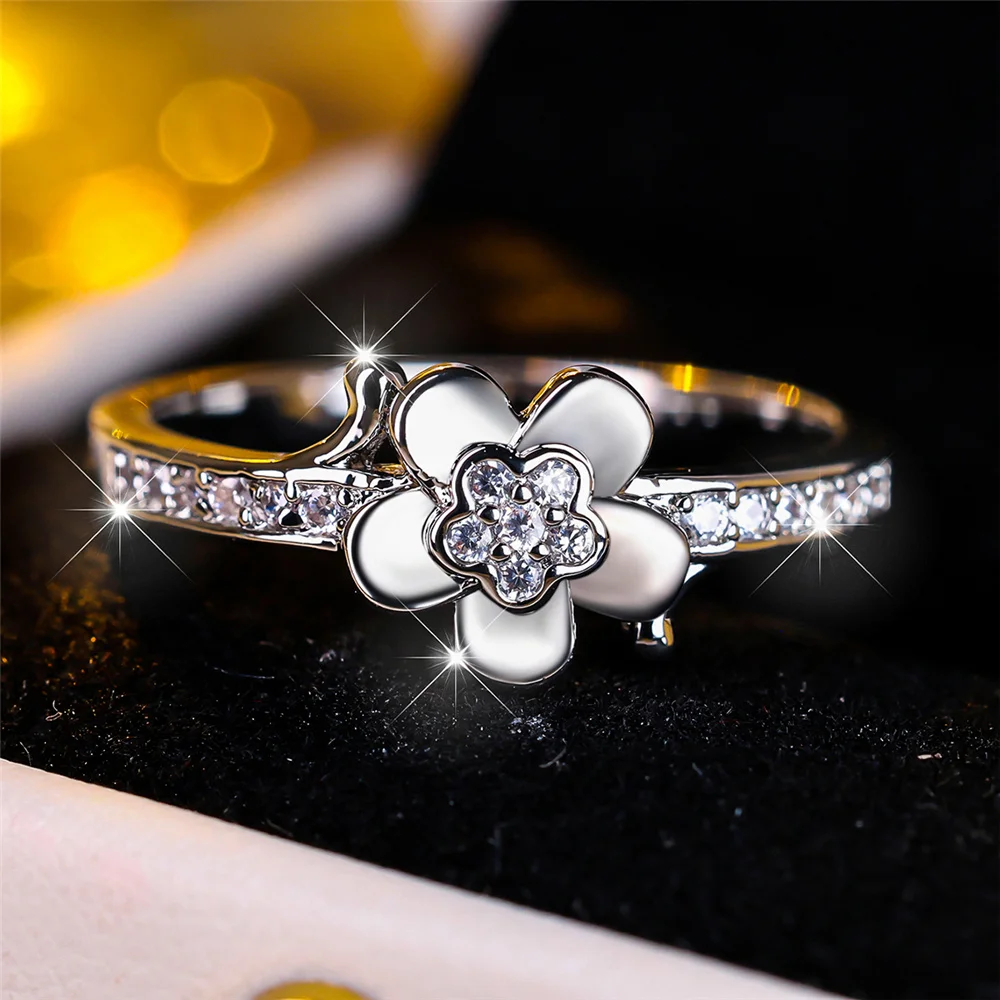 Luxury Female Crystal White Zircon Stone Flower Engagement Ring Vintage Silver Color Wedding Jewelry For Women