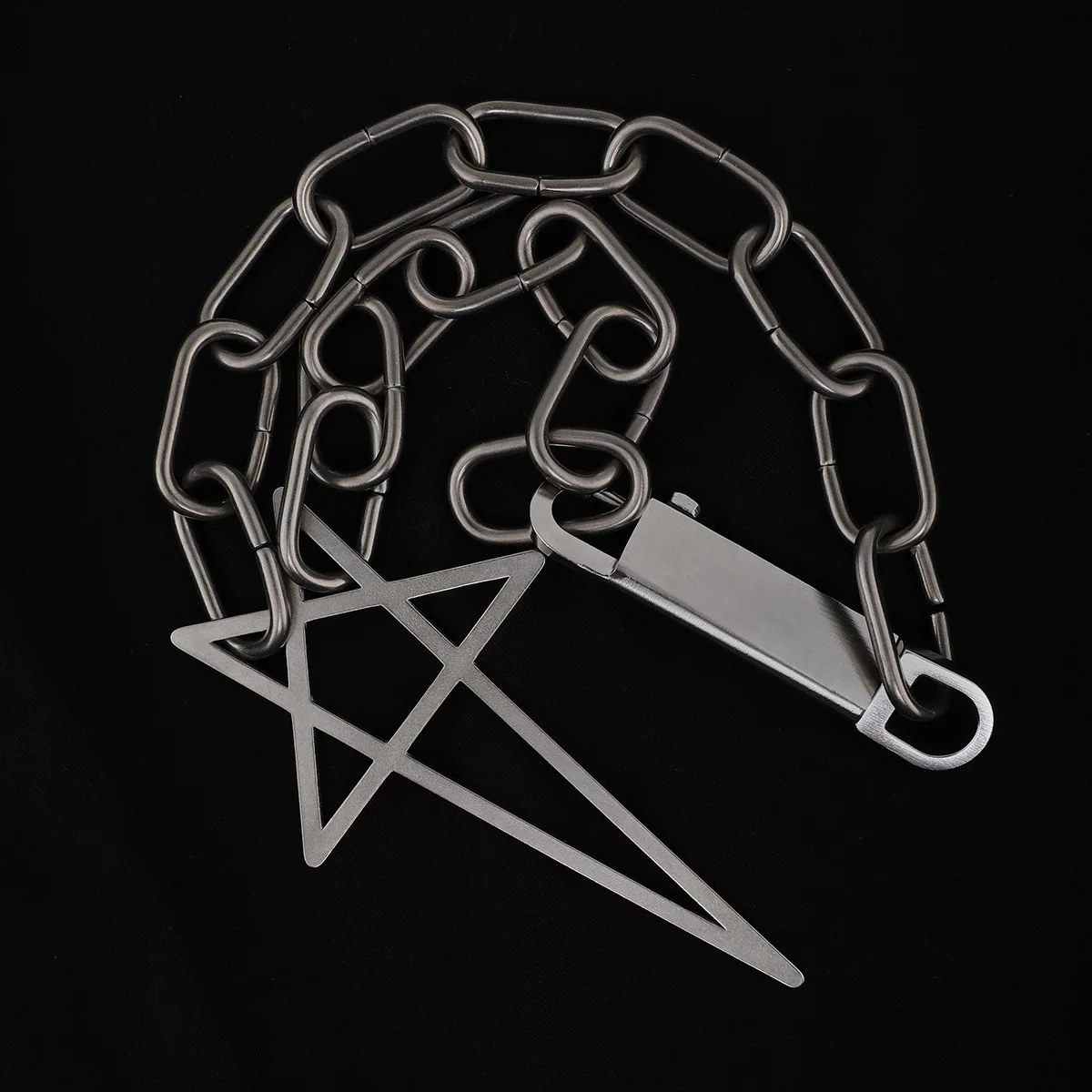 Original design pentagram retro niche men's rough chain necklace