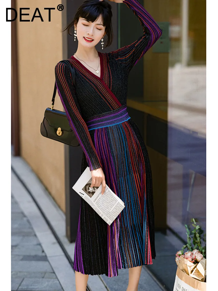 

DEAT Elegant Dress V-neck Colored Rainbow Stripes Knitting Long Sleeve Pleated Women's Dress 2024 Spring New Fashion 13DB3641
