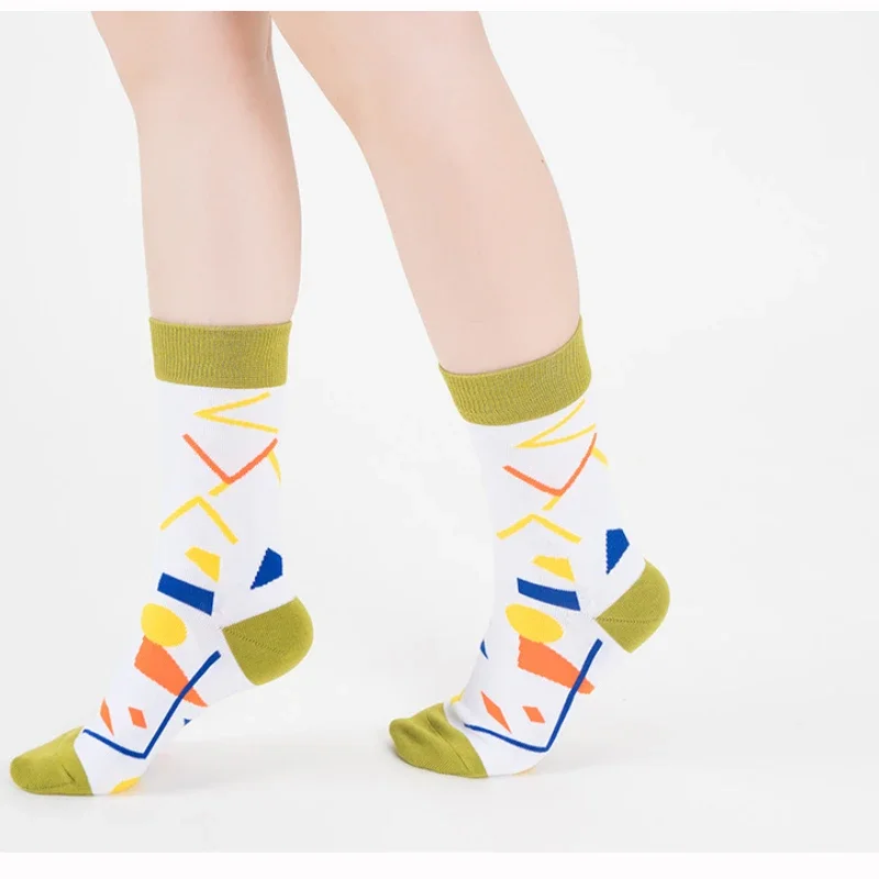 Рисунок 3 - Модные носки для женщин