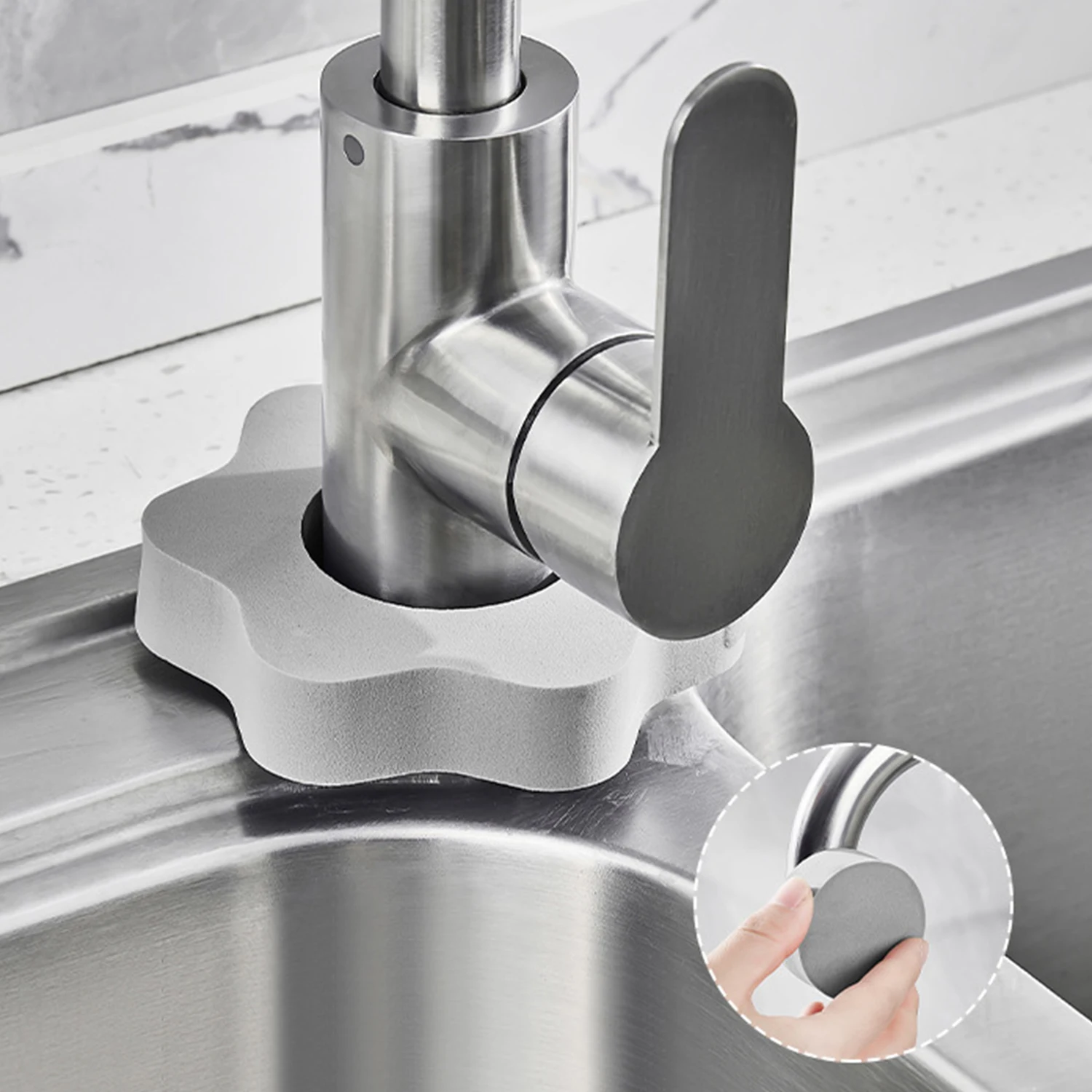 

2-In-1 Faucet Suction Sponge New Flower Shape Kitchen Faucet Tool Accessories Strong Water Absorption Mirror Cleaning Brush