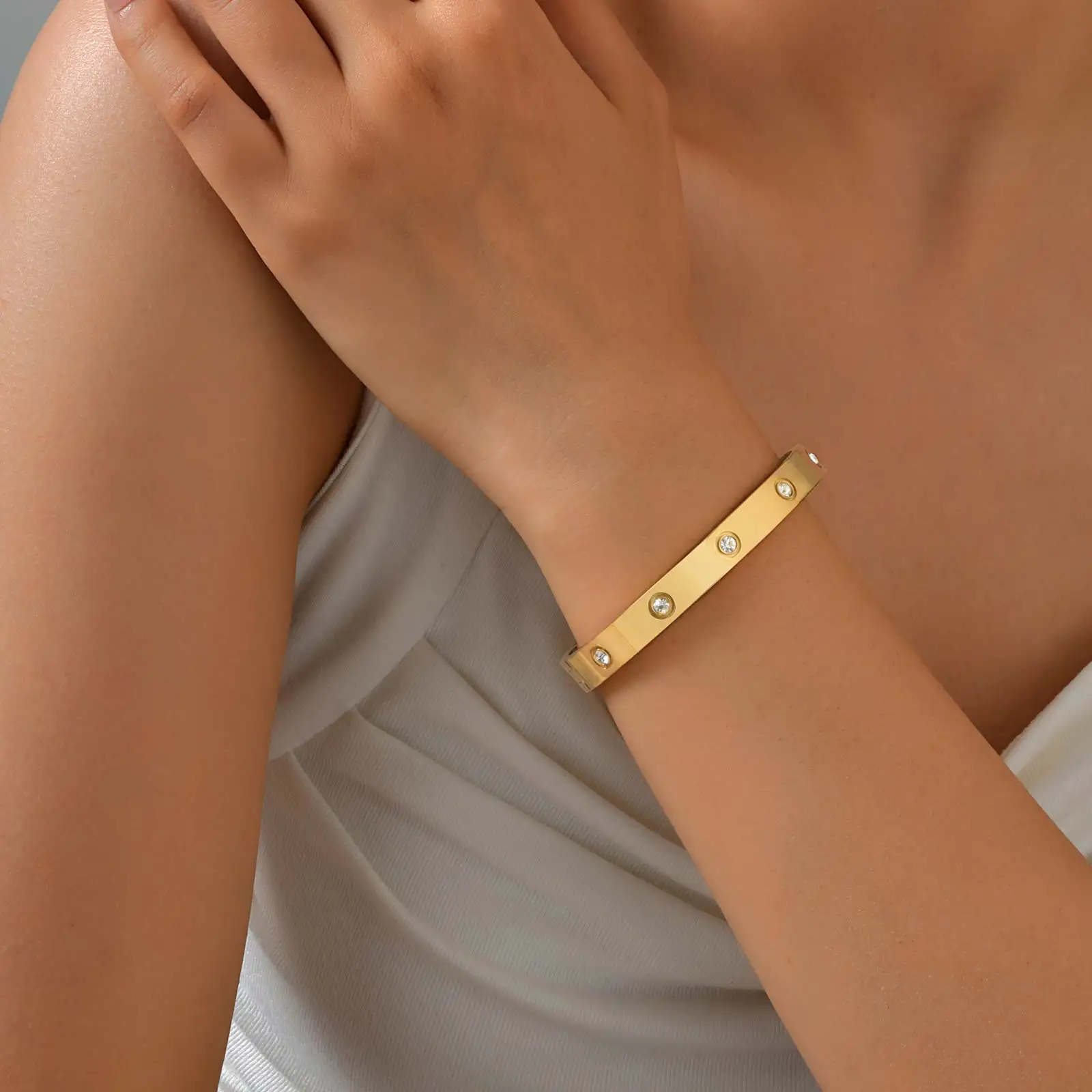 Luxury Cubic Zircon Stainless Steel Bracelet for Women Gold Plated Waterproof Openable Bangle High Quality Charm Jewelry Gift