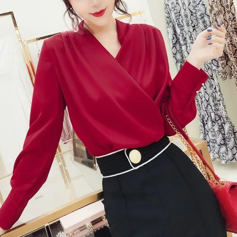 Fashion Solid Color Spliced Button Folds Blouses Female Clothing 2023 Autumn Winter Loose Elegant Tops Office Lady Shirts