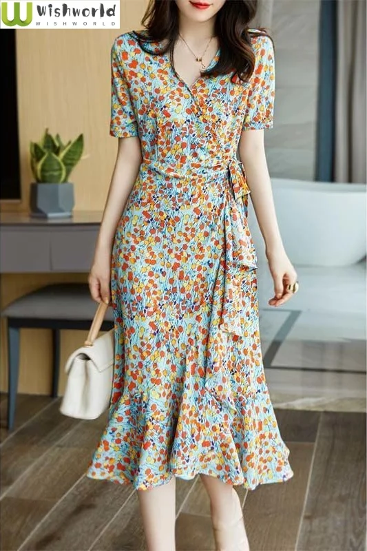

2024 Summer New Gentle French Style V-Neck Fragmented Flower Waist Slimming and Flesh Covering Ruffle Edge Irregular Fish Tail D