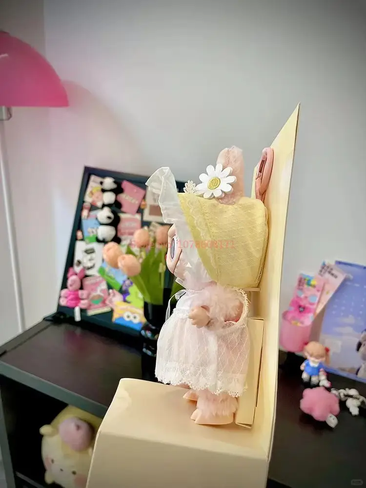 Popmart Second Generation Mokoko Fall Into Spring Vinyl Doll