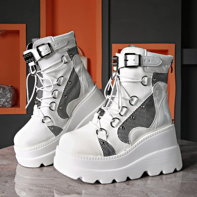 Goth Zeppe Stivaletti Chelsea Alla Caviglia Donna New Rock Platform Motorcyccle Shoes Large Size 43 Knight Boots Donna Punk Short Botines