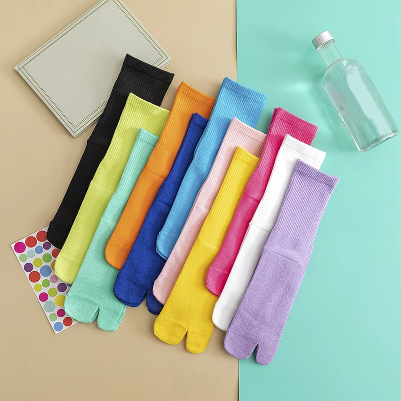 Рисунок 3 - Хлопковые носки с разрезом для женщин и мужчин