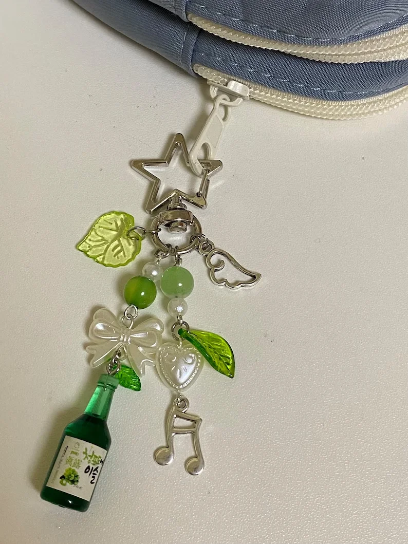 aesthetic y2k beaded pink strawberry korean soda star keychain