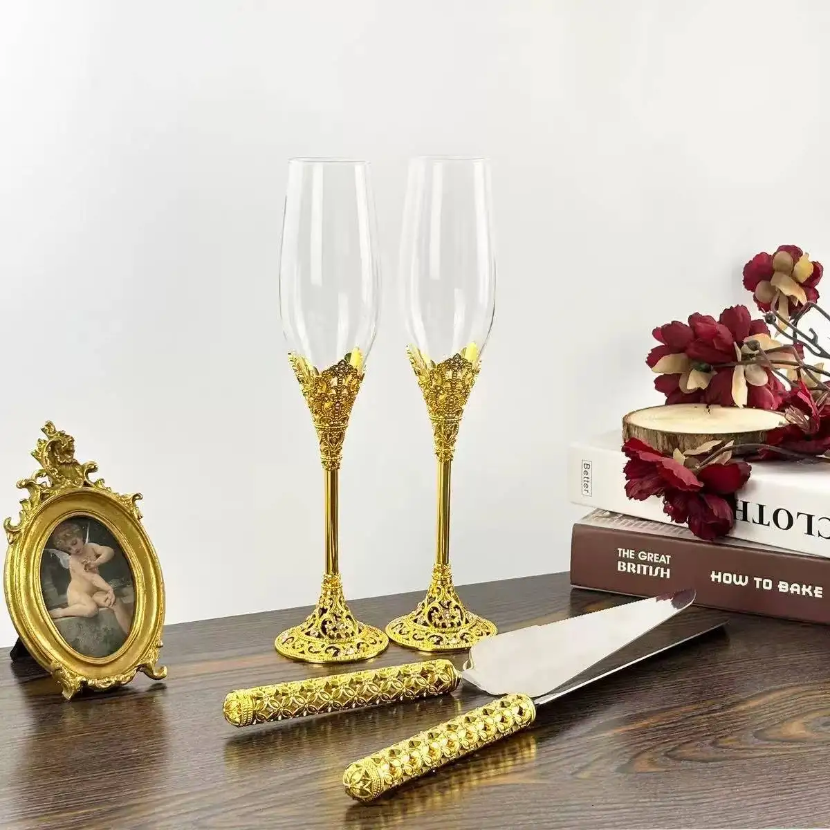 4Pcs Golden Wedding Cake Knife Glasses Server Set Crystal Rhinestone Champagne Flutes Toasting Glasses Perfect for Wedding Gifts