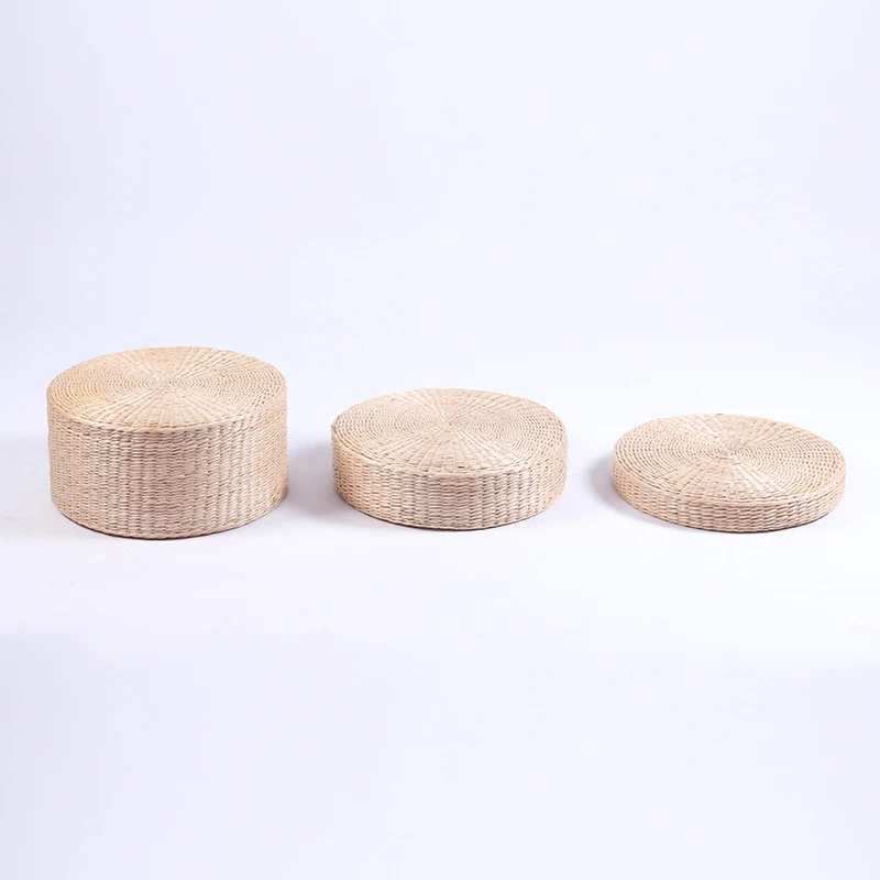 Hot 30cm*30cm Handmade Woven Natural Straw Round Pouf Tatami Cushion Floor Japanese Style Cushion Home Textile 4