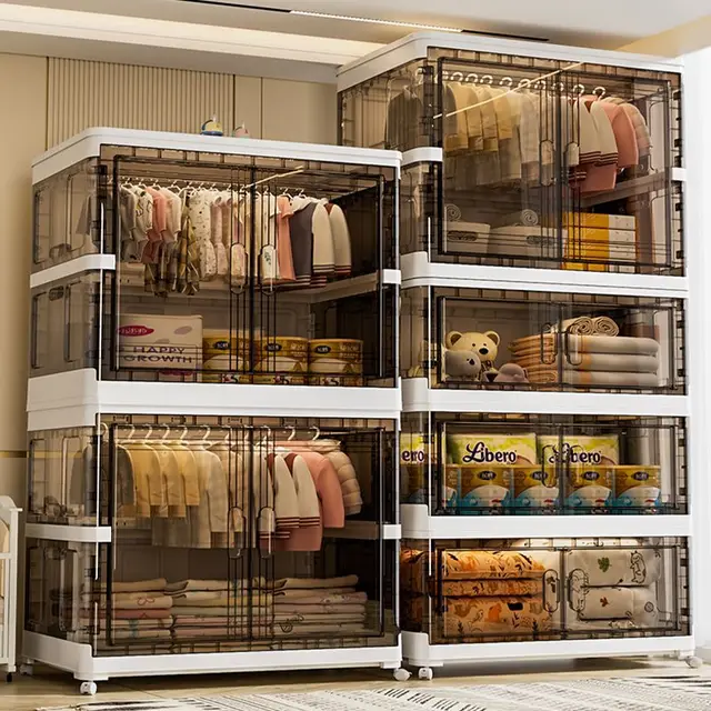 현대적인 스타일과 편리한 기능성을 갖춘 대용량 접이식 옷장으로 집안을 정돈하고 물품을 쉽게 보관하세요.