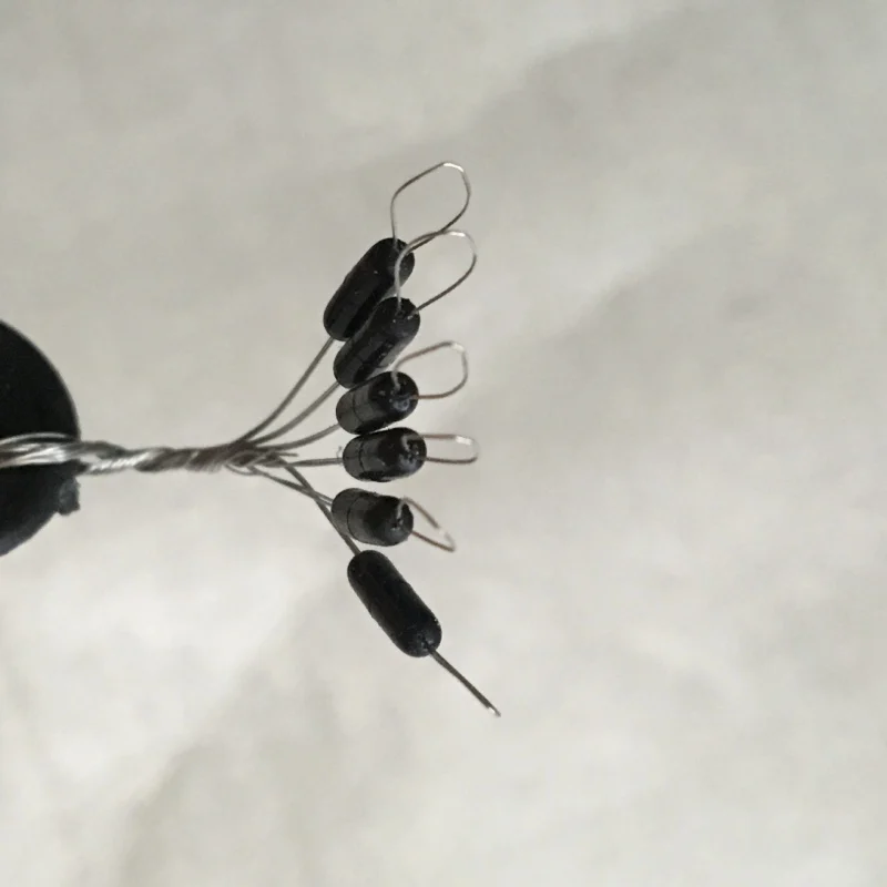 Fishing Bobber Stopper 60Pcs/10Groups 6 in 1 Black Rubber Beads Stopper Fishing Float Beans Space Float Sinker Stops Accessories