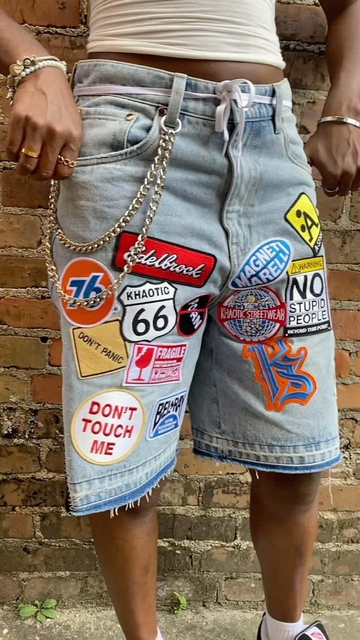 Y2K Retro Patchwork Denim Shorts Men Harajuku Hip Hop Cartoon Embroidery Retro Blue Baggy Denim Fitness Casual Knee Length Short Denim Shorts Summer Jeans Shorts