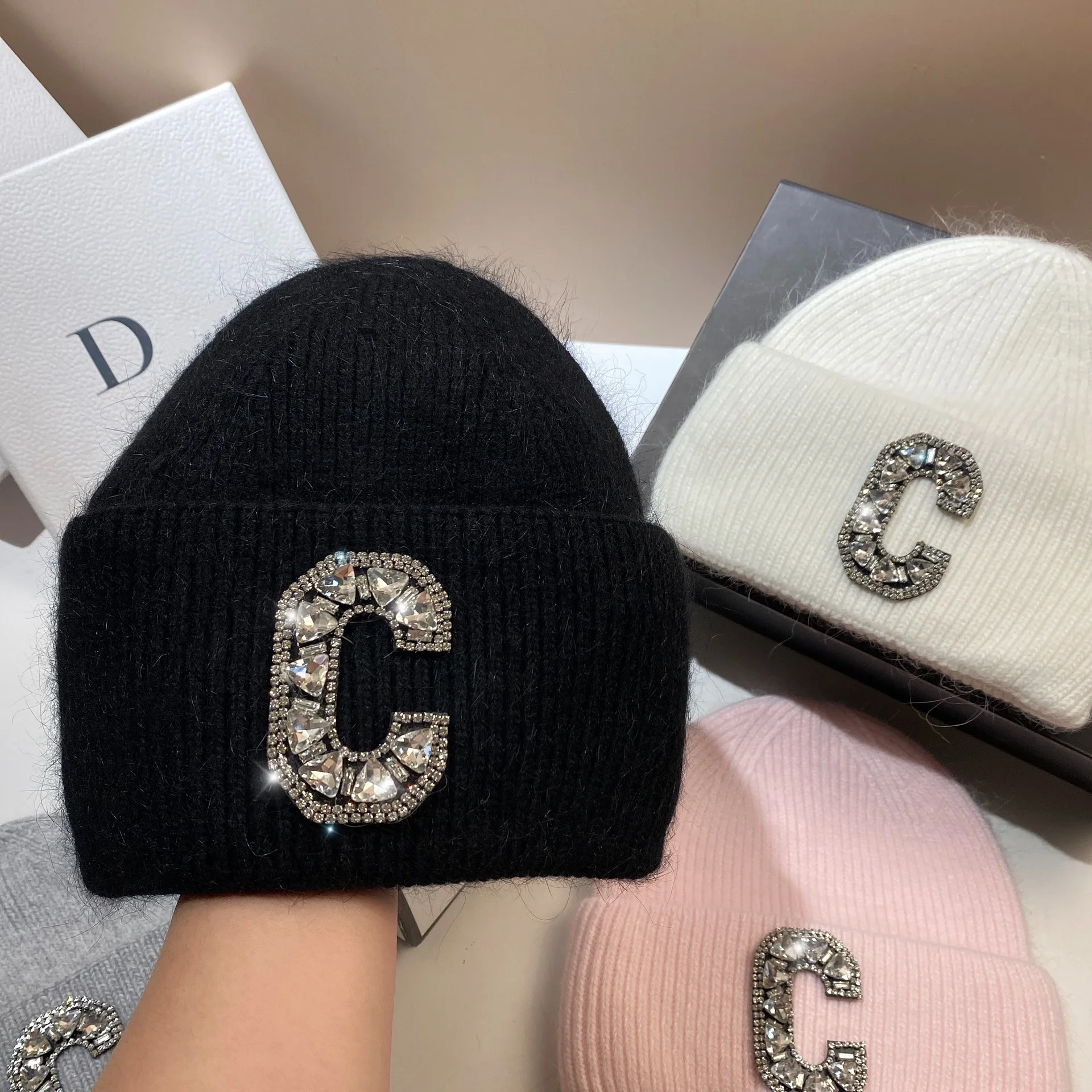 Real Rabbit Fur Winter Knitted Hat Luxury Rhinestones Letter Logo Warm Walking Knit Bonnet Lady Outdoor Skullies Beanies