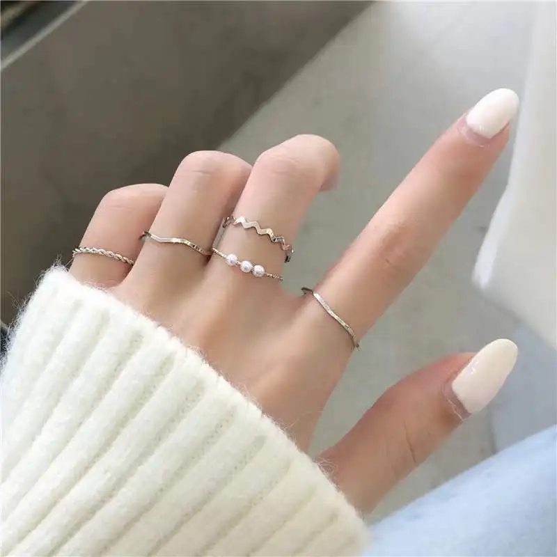

Set of Five-piece Combination Japanese and Korean Simple Wavy Pearl Ring Personality Ring Girlfriends with the Same Tail Ring