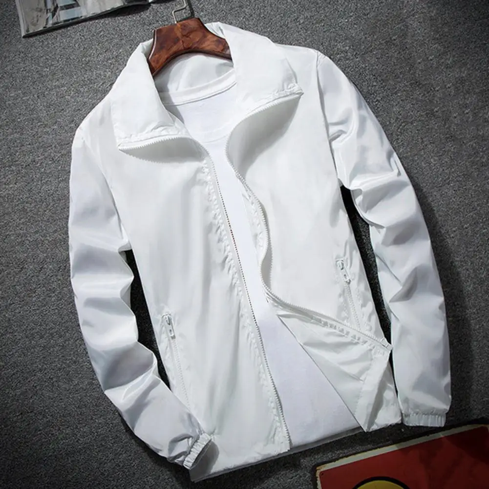 

Men Coat with Pockets Stylish Men's Outdoor Windbreaker Jacket with Lapel Collar Long Sleeves Zipper Placket Solid for Spring