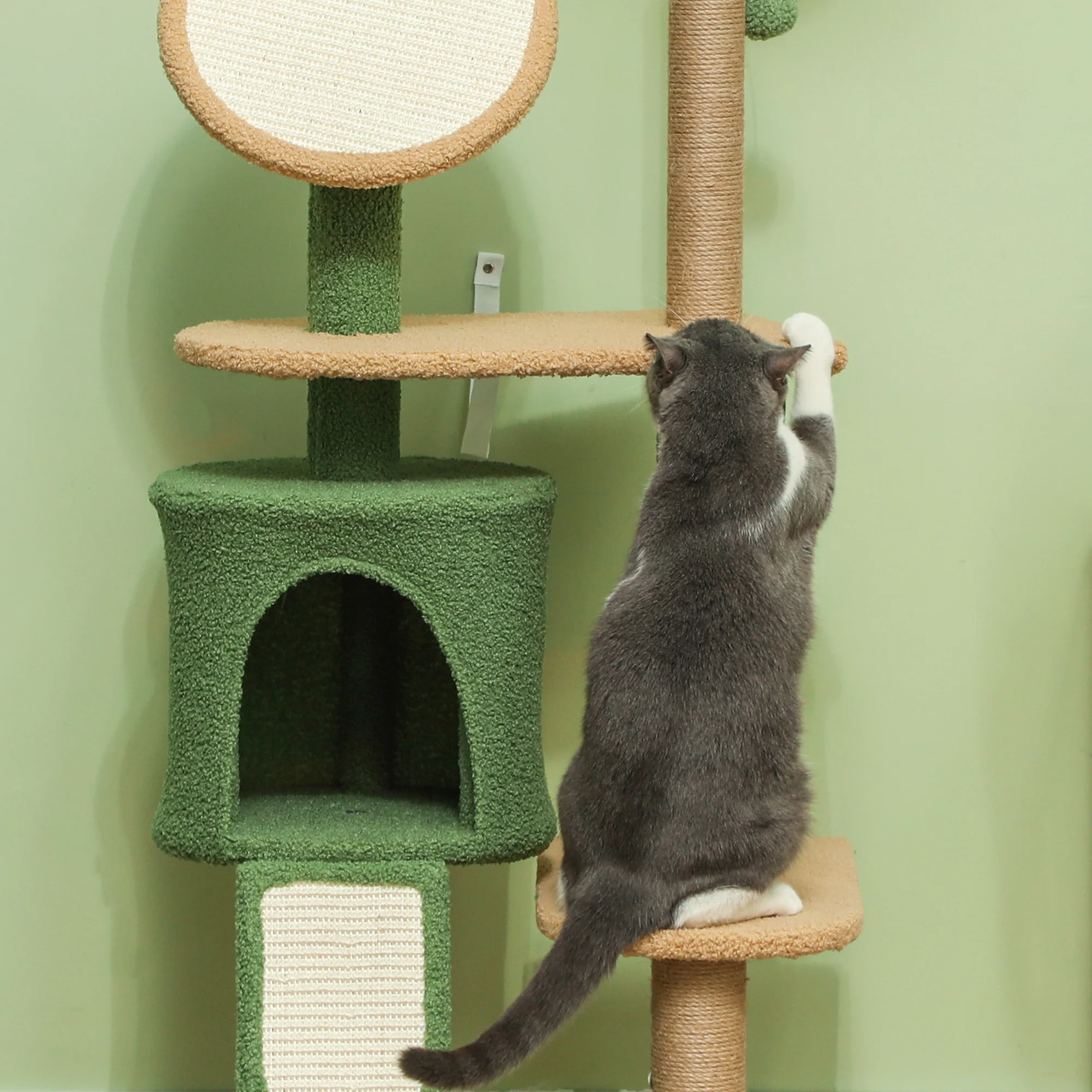 Katzenbaum 139 cm mit Katzenhöhle, Spielball, Kratzbaum mit Sisal-Kratzsäulen, für Katzen bis 5 kg, grün – Detail 7