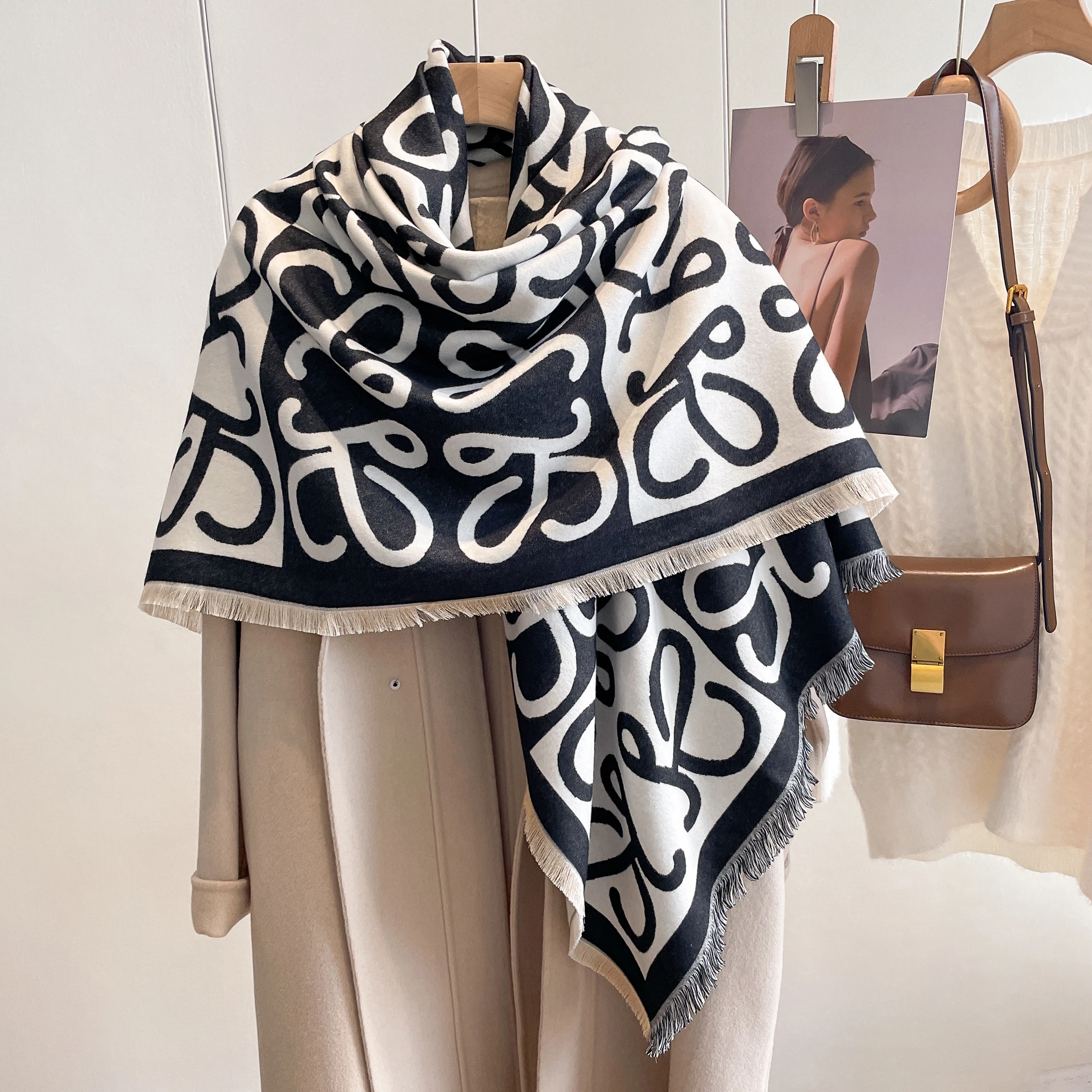 New Warm Winter Scarf Cashmere Women Pashmina Design Print Shawls Wrap Female Thick Blanket Soft Bufanda Stoles Fashion Kerchief