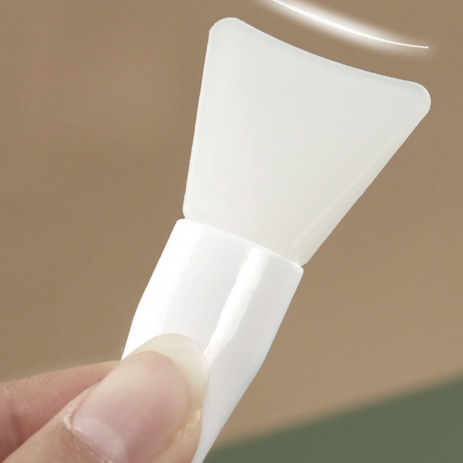 Cosmetic Spatula Knife Type Silicone Soft Head Women Curved Scoop Makeup Mask Cream Spoon Eye Cream Stick Face Beauty Tool