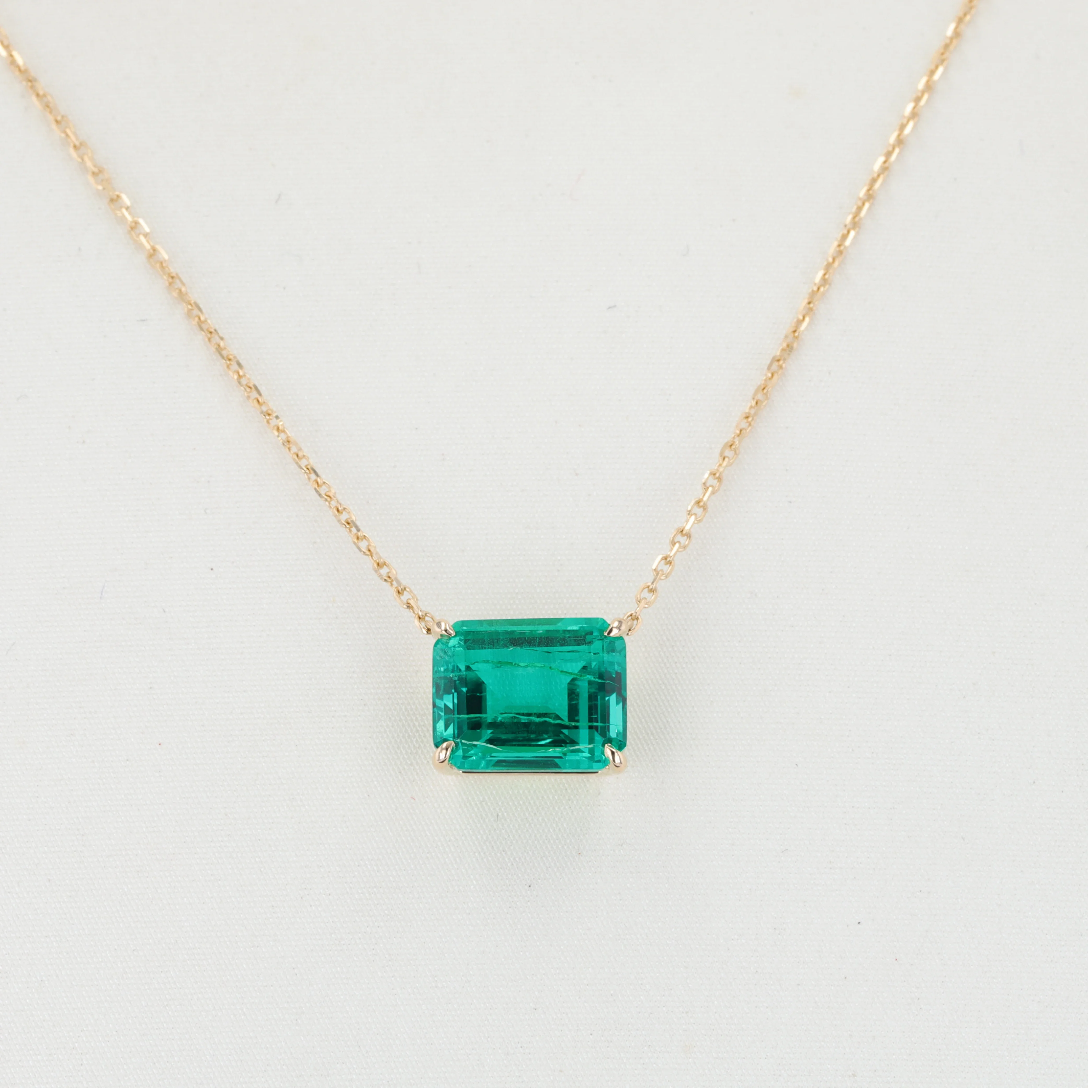 Gemstone Necklace, 14K Gold, Colombian Emerald Pendant Necklace, Women's Necklace, Trendy Accessory