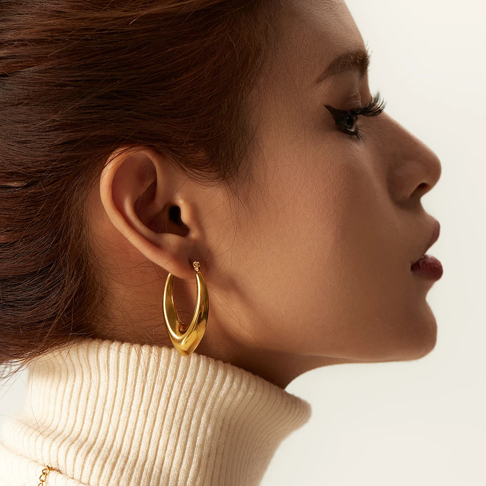 Stylish Gold Metal U-Shaped Hoop Earrings