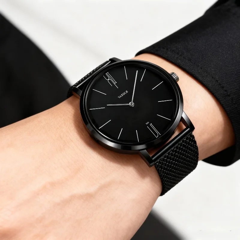 Men's Minimalist Ultra-Thin Quartz Watch with Metal Mesh Band