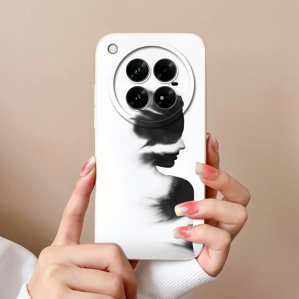 Cute Astronaut Antifouling Drop-Resistant Soft Back Cover