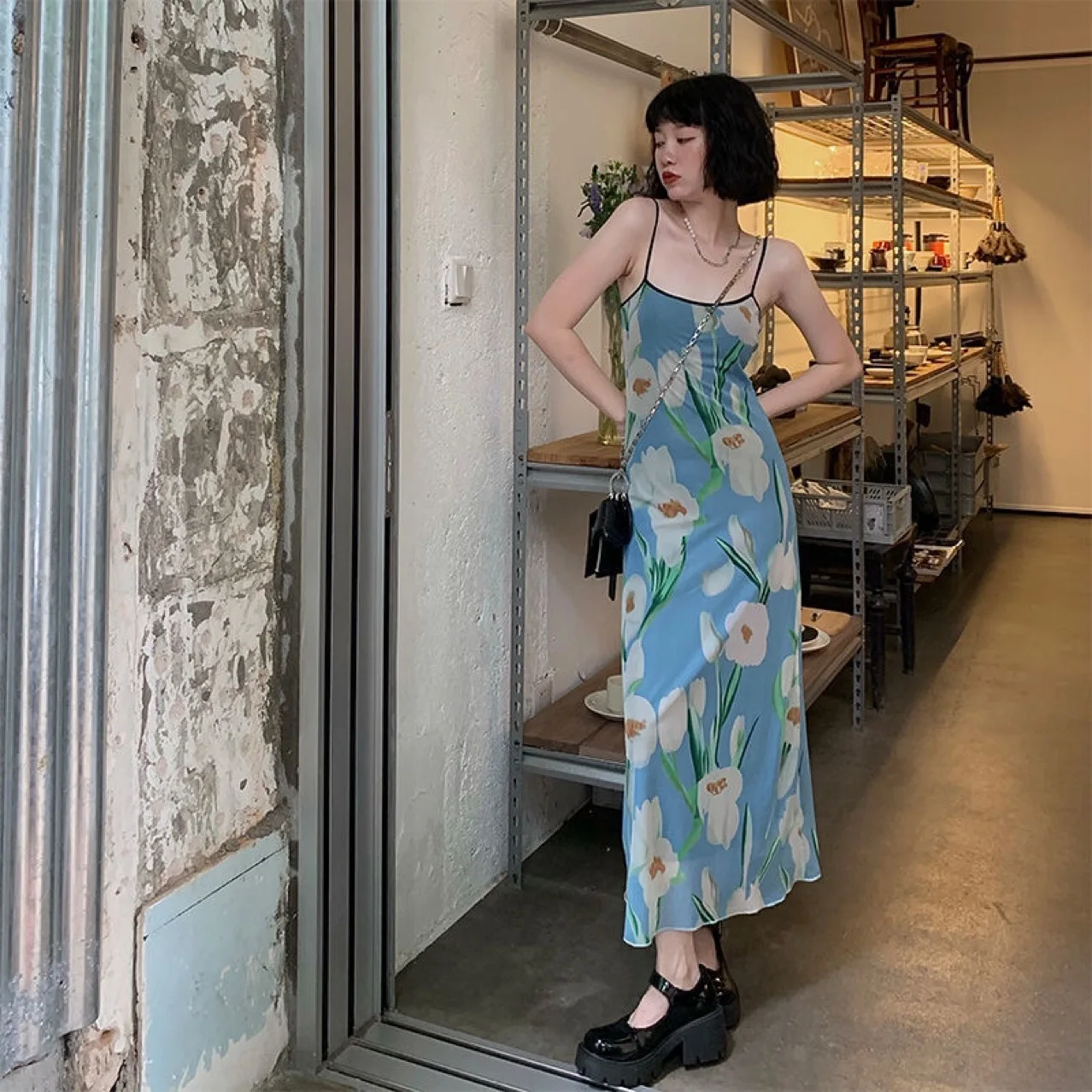 

2024 Summer Camisole Dress with Narcissus Print Sexy Long Dress Slim Fit Buttocks Wrapped Women's Rural Clothes