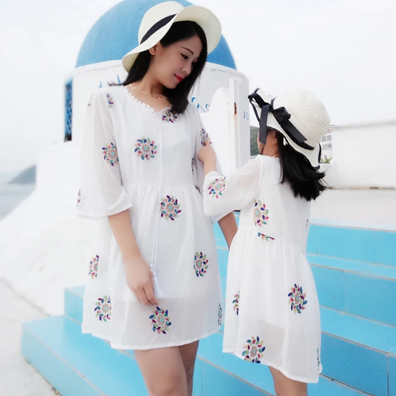 

Summer Family Matching Outfits Mother Daughter Dress Fashion Clothing Girl Dresses Mom Daughter Chiffon Beach Dress Cute Clothes