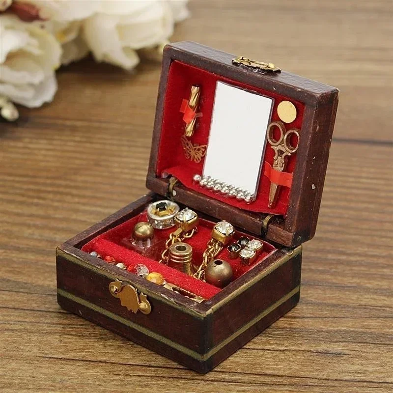 1/12 Doll House Miniature Statue Decoration Jewelry Box/Doll House Accessories Room Decoration Home Accessories