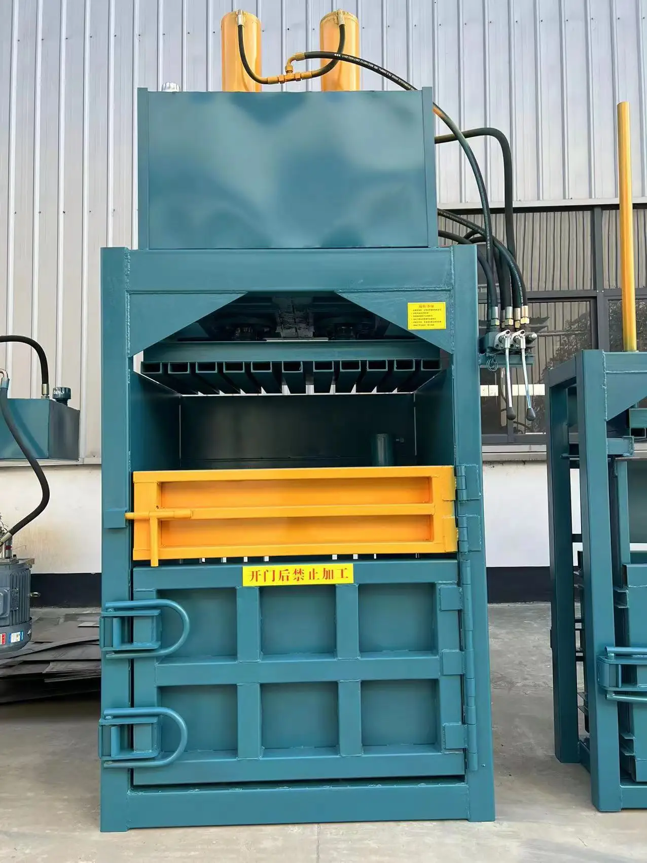 Semi Automatic Vertical Garbage Station Scrap Baler Hydraulic Baling Press Machine Cardboard Plastic 60T Baler Compactor 6