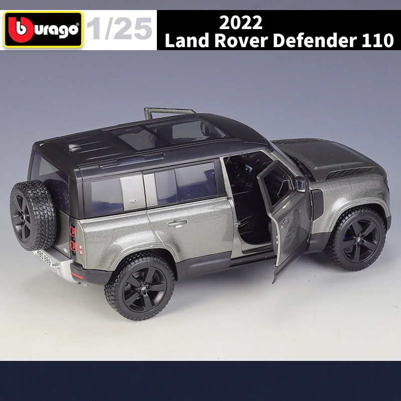 1:24 2022 Land Rover Defender 110 SUV Alloy Car Diecasts & Toy