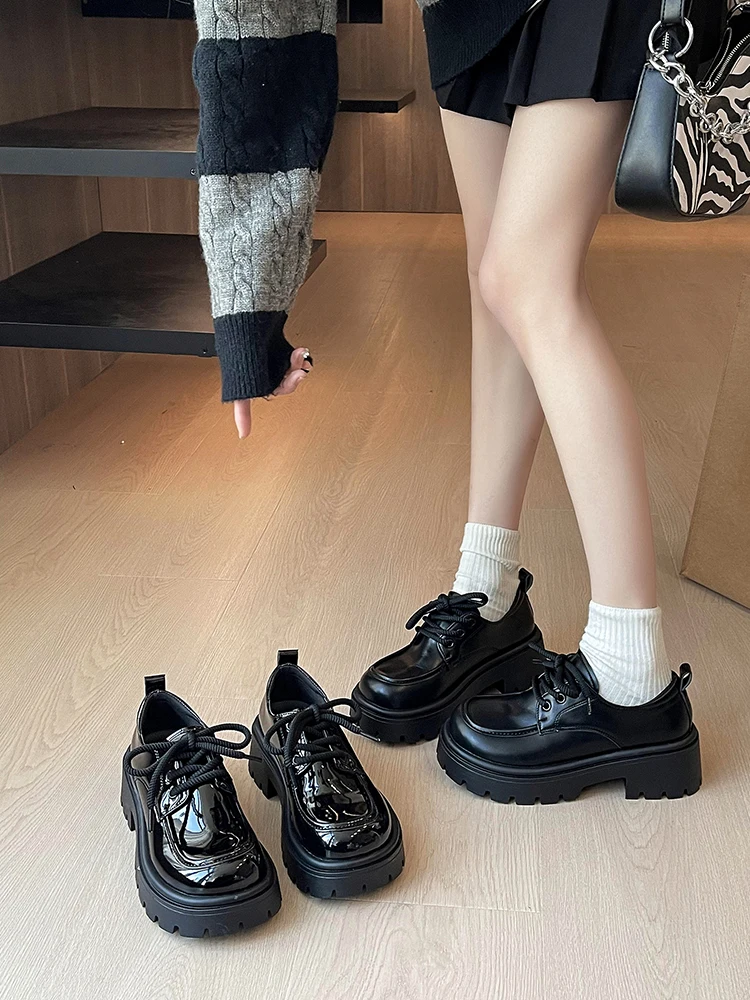 

Корейские туфли оксфорды женская обувь на платформе повседневные кроссовки в британском стиле универсальные Кожаные криперы Лето 2023