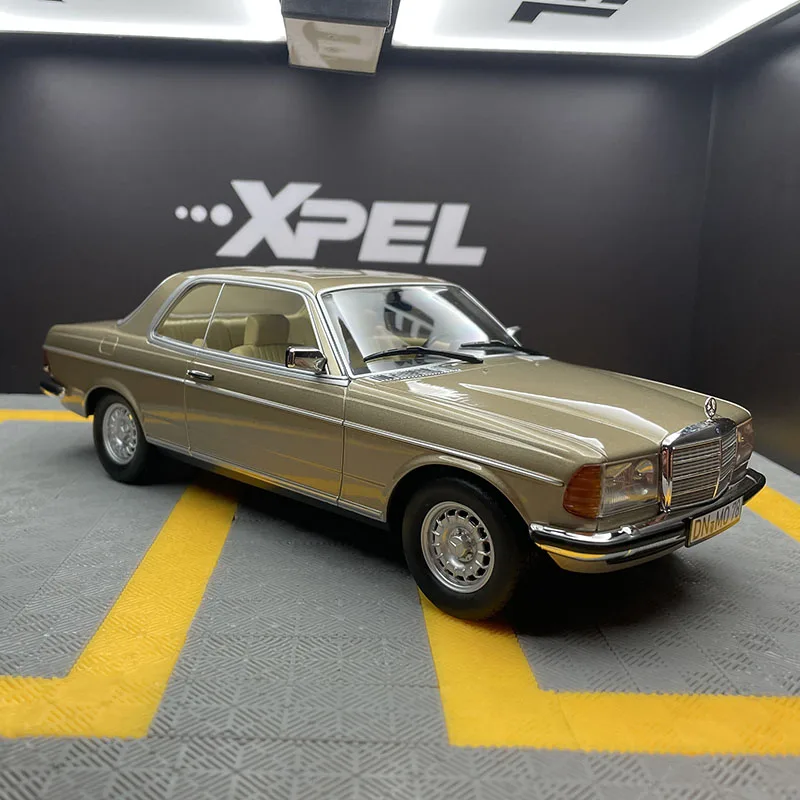 

NOREV 1:18 1980 Benz 280 CE коллекция искусственных автомобилей из сплава