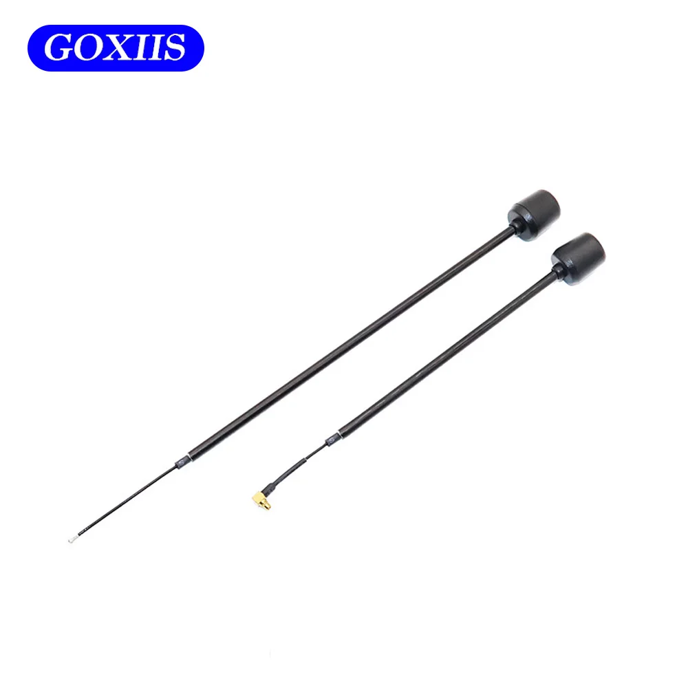 Antenne FPV 5.8G 5dBi Micro Lollipop montée sur un drone de course RC, prête pour le vol longue portée.