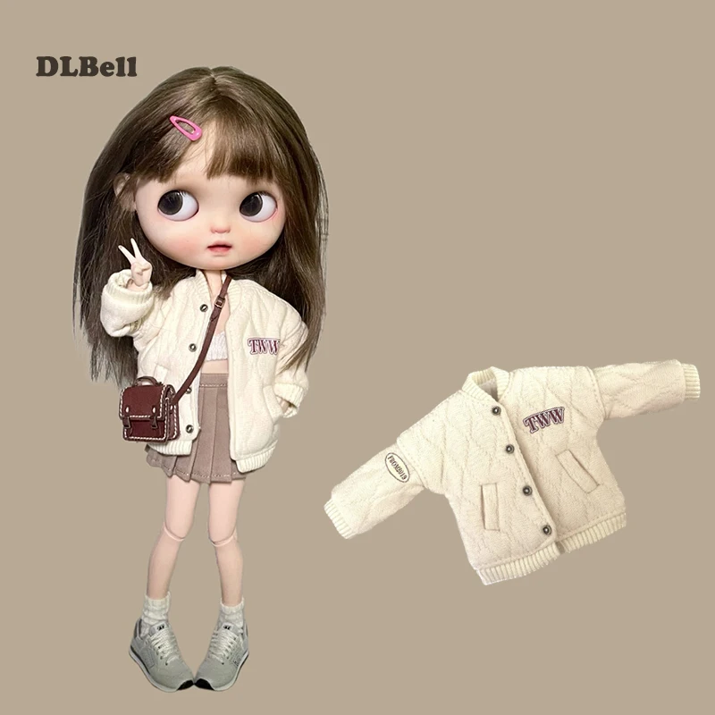 DLBell Handmade Blythe Doll Clothes Baseball Uniform Coat Retro Jacket Cotton Casual Loose Top for Blyth Licca Pullip OB24 Dolls dlbell 1pcs blythe doll clothes fashion denim jacket and yoga pants t shirt and sneakers for blyth barbie 1 6 dolls accessories