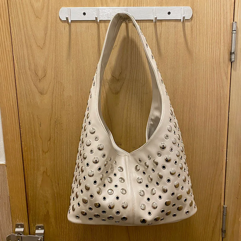Large Capacity Bucket Fashion Rivet Casual Tote Bag Women's Handbag Female Cool High Quality Shoulder Underarm Bag