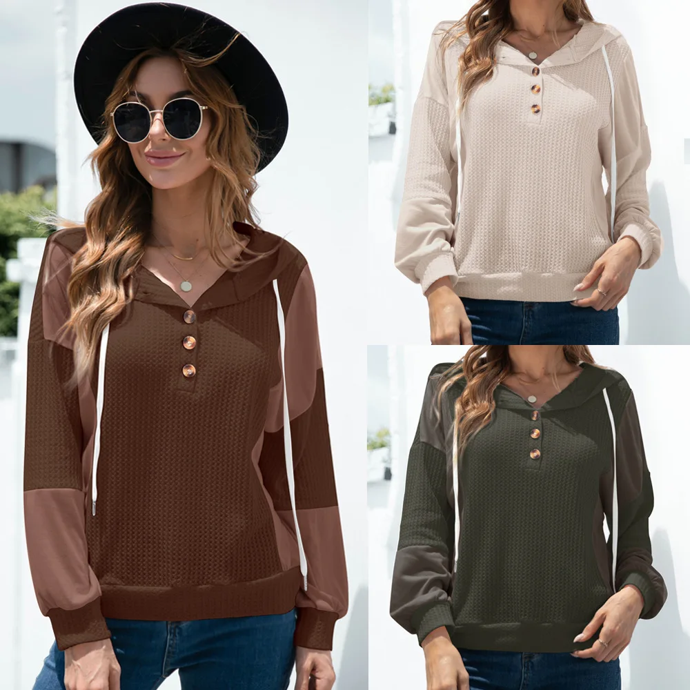 

New autumn/winter 2023 long sleeved top with hat and color matching buttons