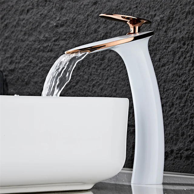 ก๊อกน้ำห้องน้ำสีโรสโกลด์ ก๊อกน้ำอ่างล้างหน้าทองเหลือง ก๊อกน้ำอ่างล้างหน้าแบบน้ำตก น้ำร้อนน้ำเย็น ก๊อกน้ำติดตั้งบนเคาน์เตอร์ ก๊อกน้ำห้องน้ำ 1