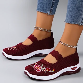 Spring new women's sports shoes, fashionable, breathable, lightweight, non-slip, wear-resistant, casual sports shoes, flat shoes 1