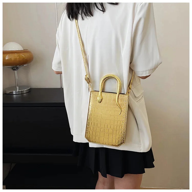 Elegant Crocodile Pattern Shoulder Bag Small Square Tote Handbag_voghion.com