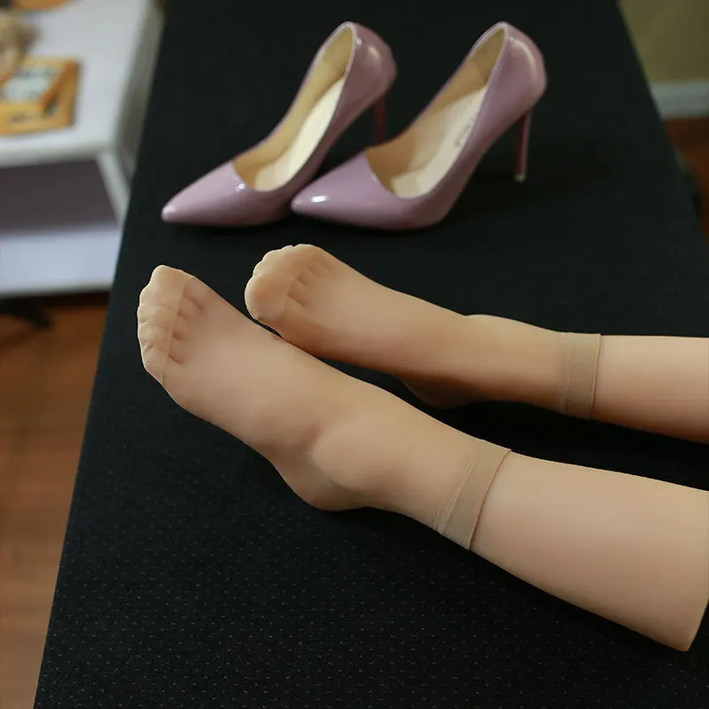 Lifelike Female Foot Model Fake Nail Practice Leg Movie Props Plastic Silicone Feet Stockings Shoes Display Tarsel Bone Ankle T3