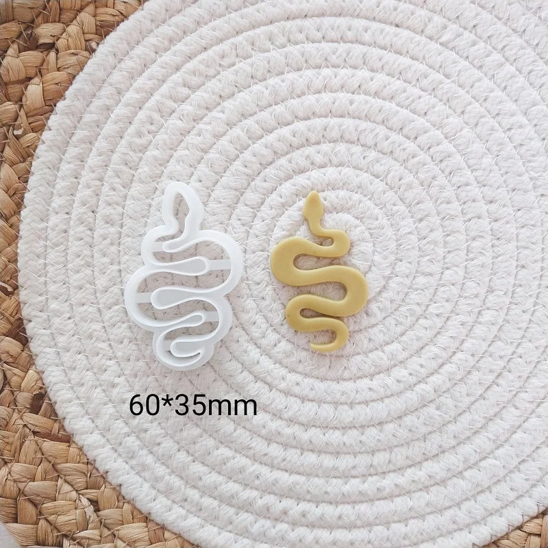 Polymer Clay Tools Animal Soft Pottery Polymer Clay Molds Snake/Rabbit/Butterfly Clay Cutter DIY Earring Jewelry Pendant Cutting Mold