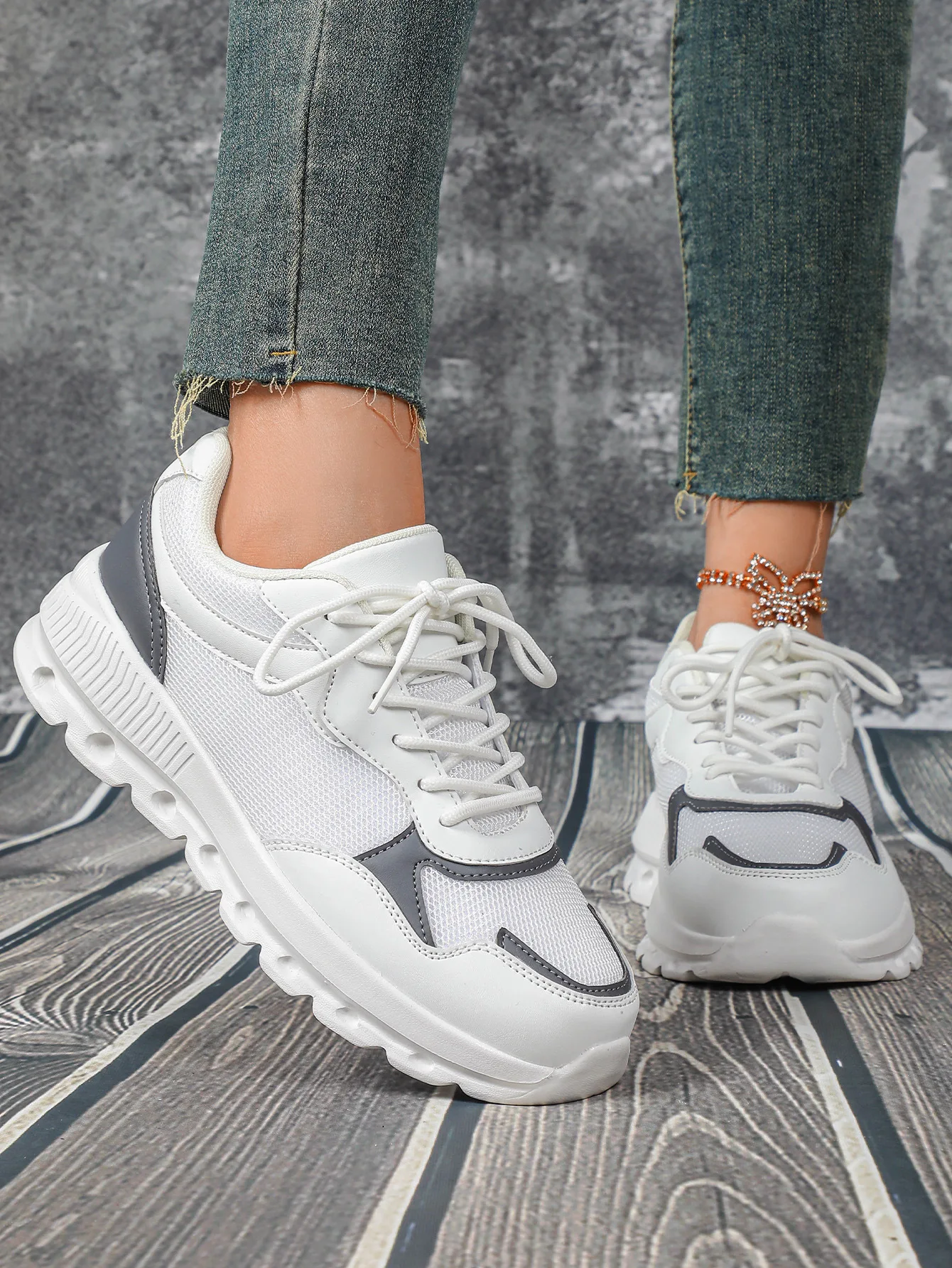 VEAMORS Mesh Running Shoes - Lifestyle Image 3